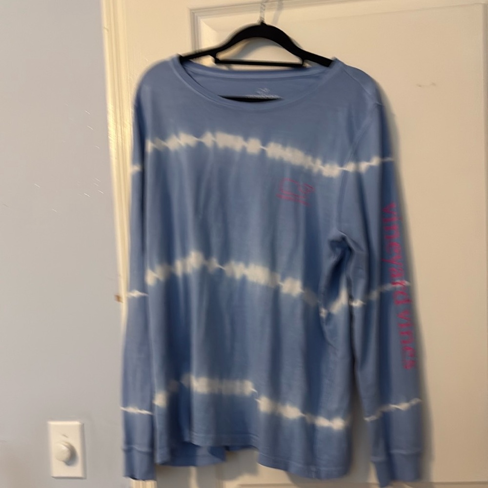 Vineyard Vines Blue and White Long Sleeve Tee